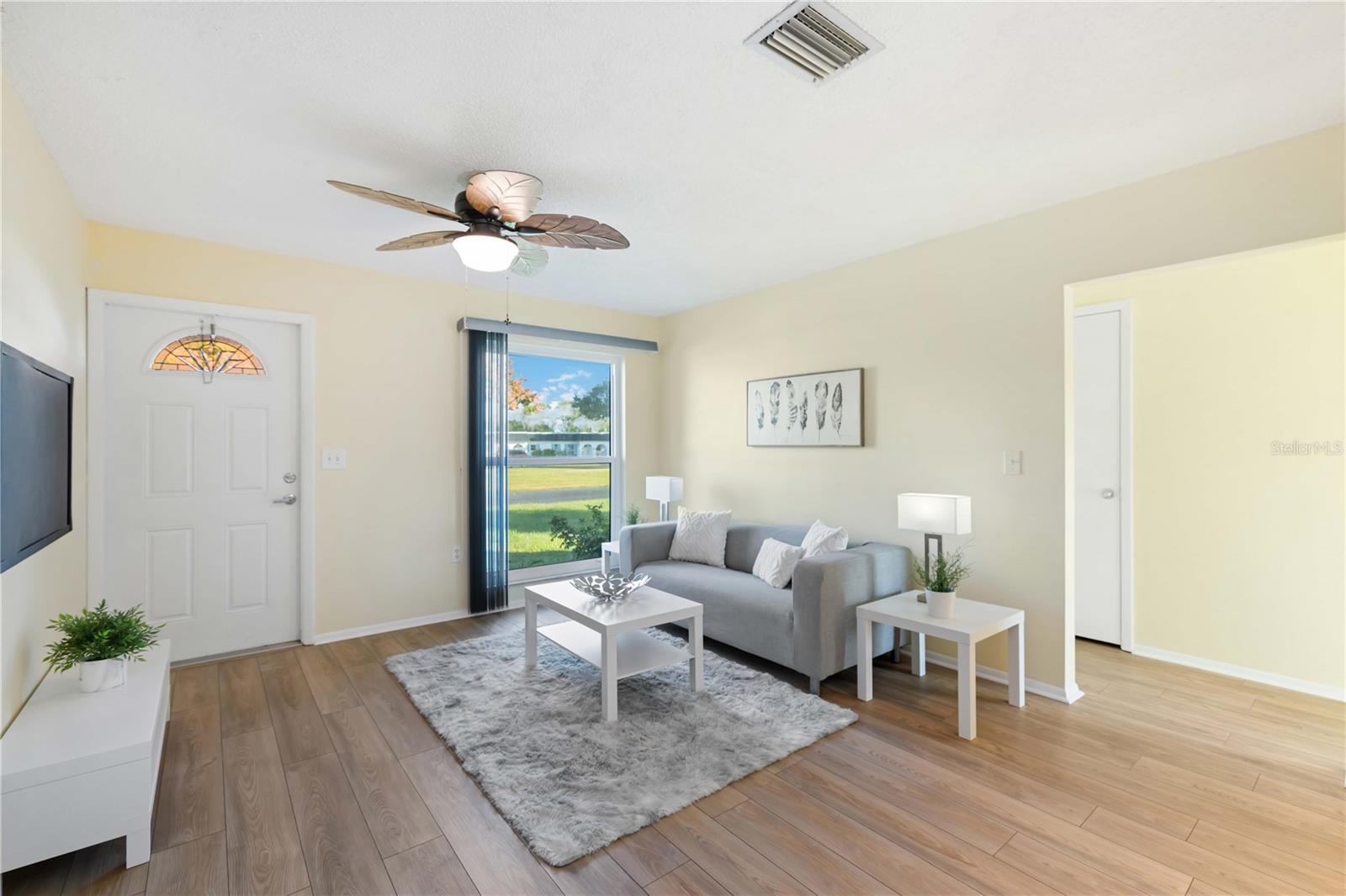 Image 3 of 34 For 4001 38th Avenue Drive W 4001