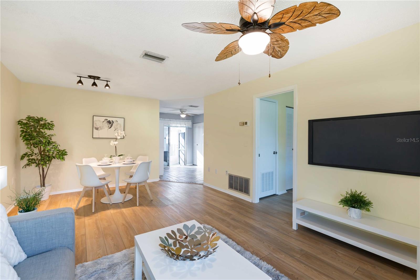 Image 7 of 34 For 4001 38th Avenue Drive W 4001