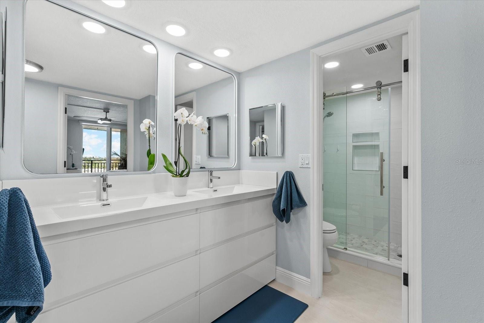 Image 20 of 56 For 4822 Ocean Boulevard 10e