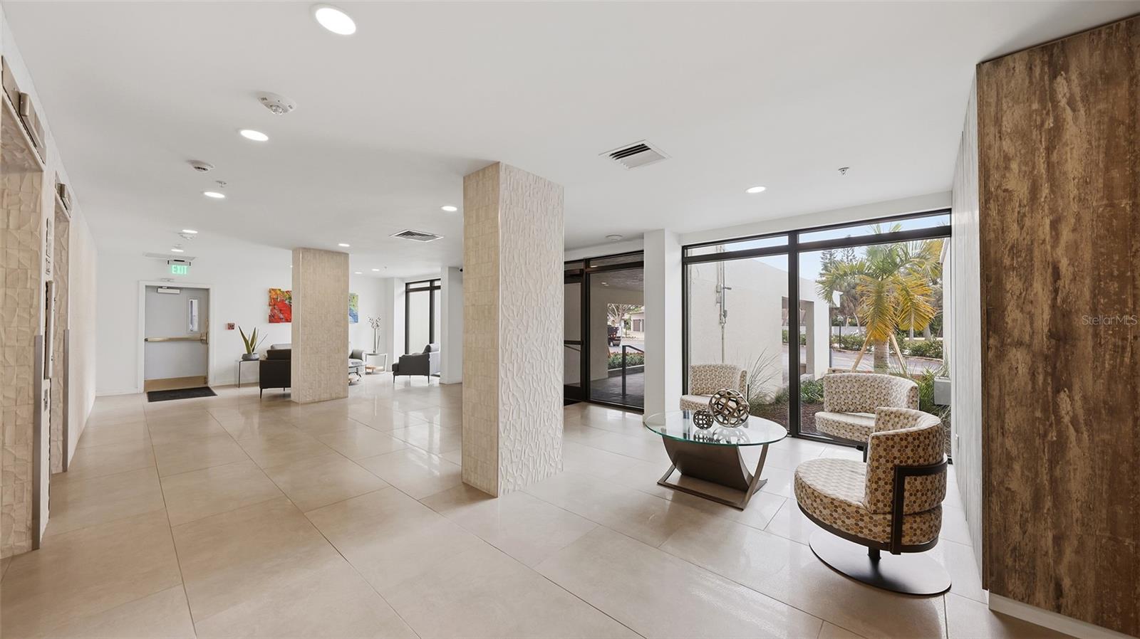 Image 35 of 56 For 4822 Ocean Boulevard 10e