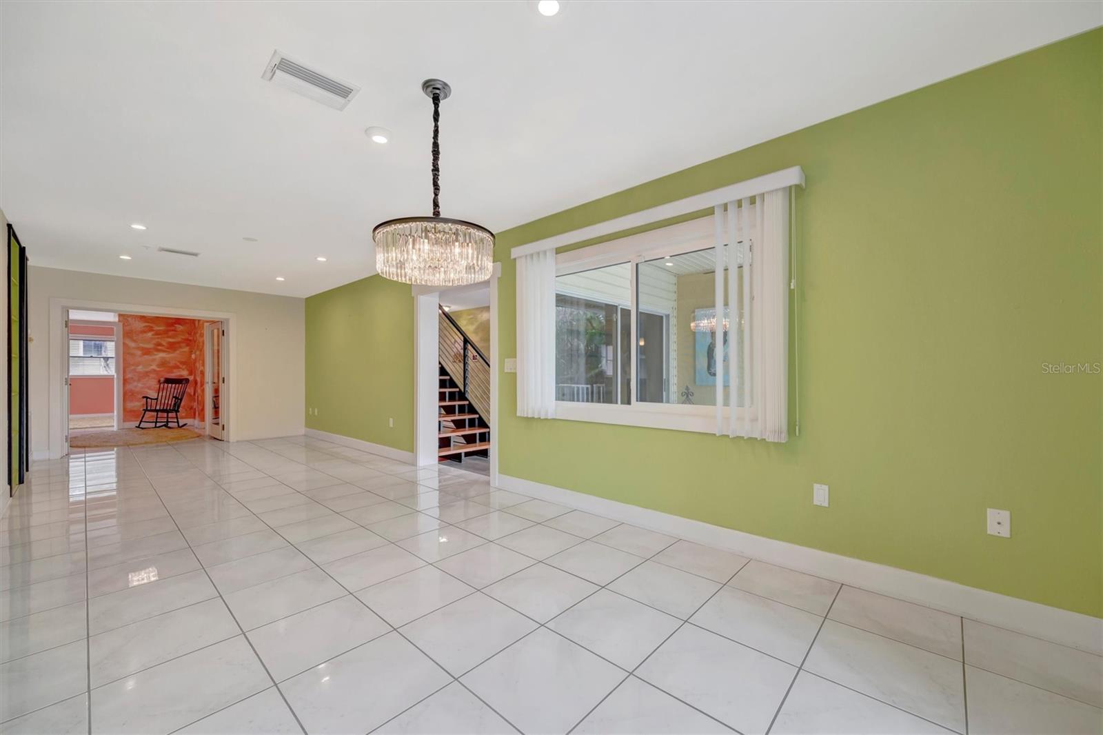 Image 18 of 73 For 614 Norton Street