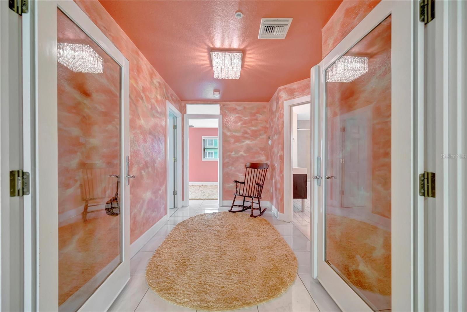 Image 28 of 73 For 614 Norton Street