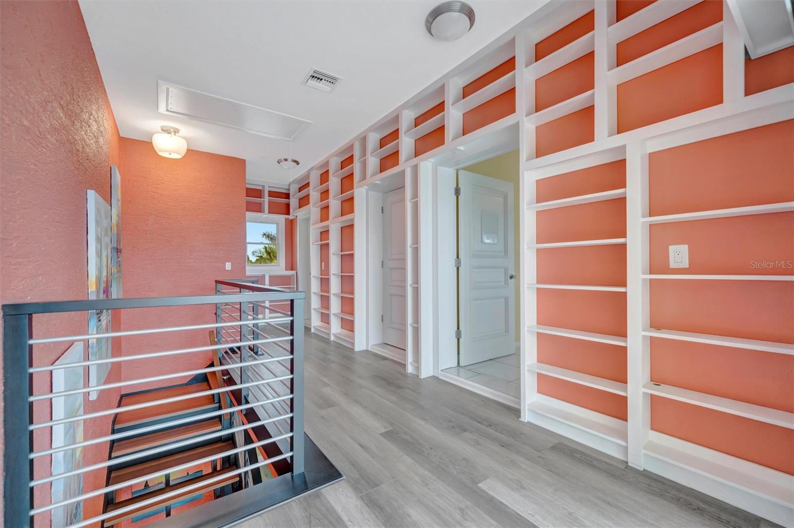 Image 40 of 73 For 614 Norton Street