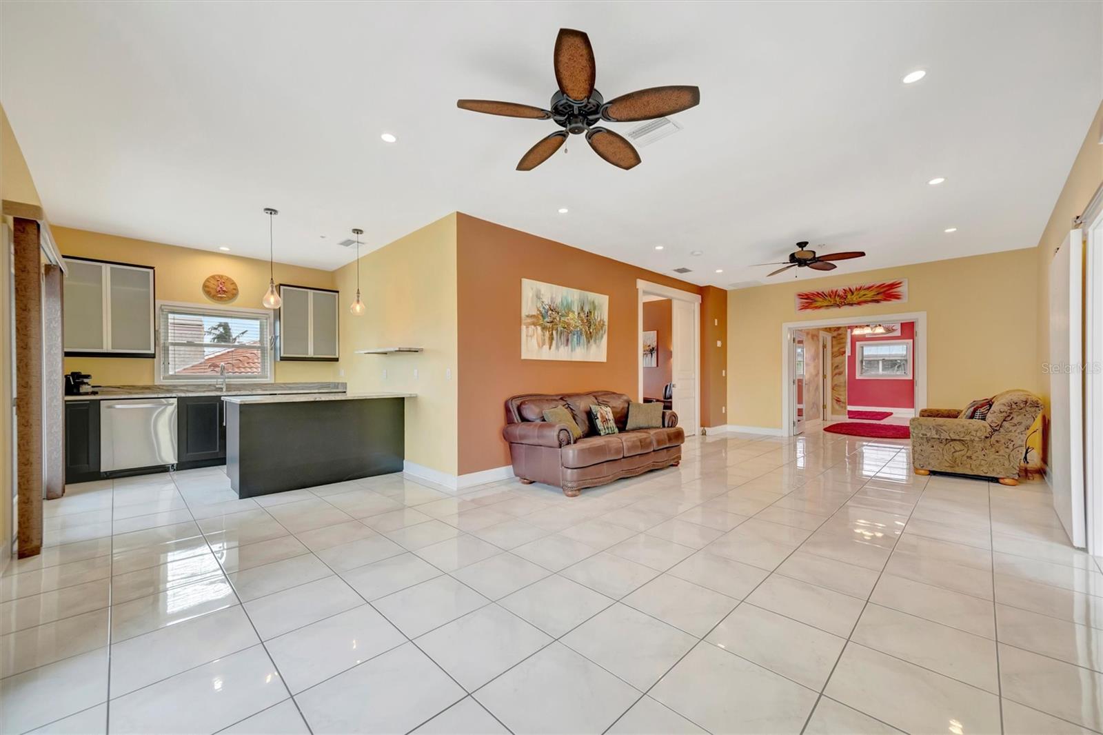 Image 42 of 73 For 614 Norton Street