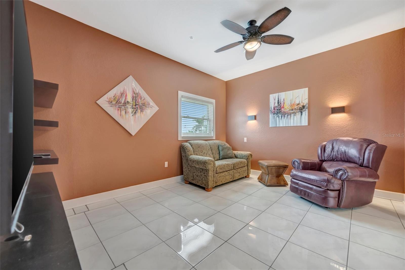 Image 48 of 73 For 614 Norton Street