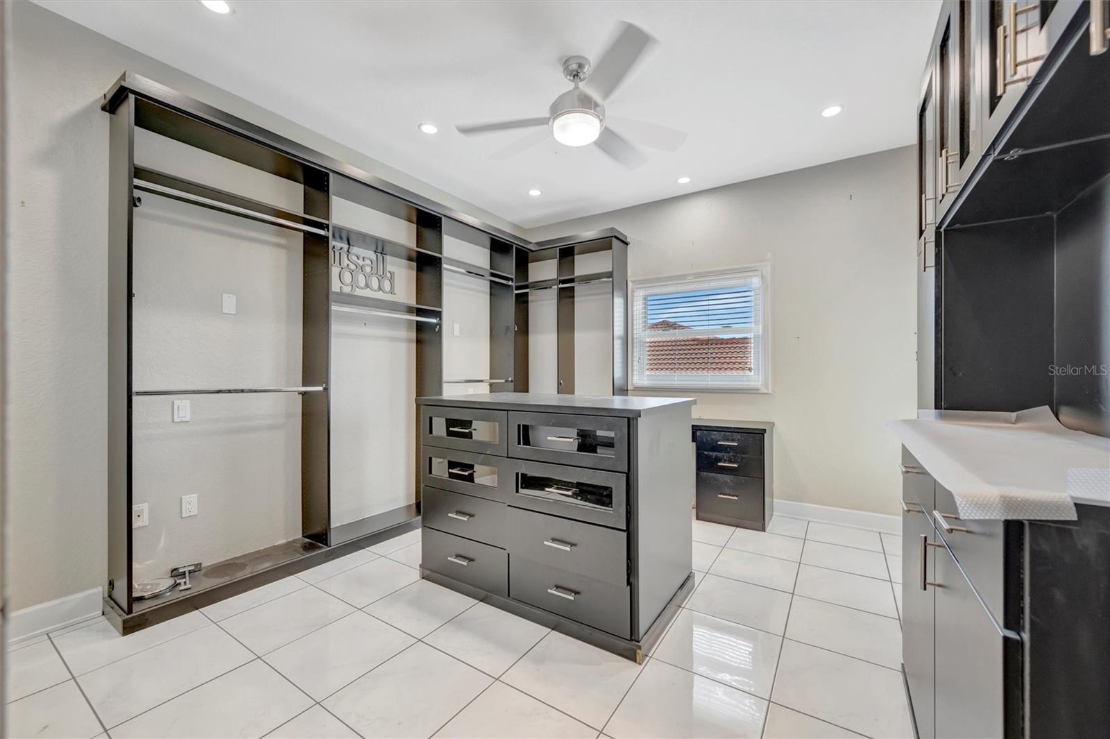 Image 57 of 73 For 614 Norton Street