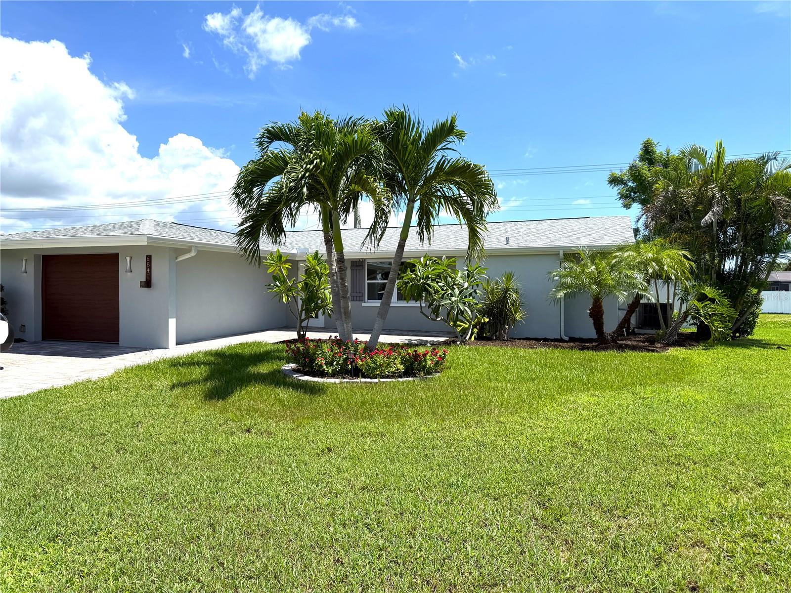 Details for 6841 Roxbury Drive, SARASOTA, FL 34231