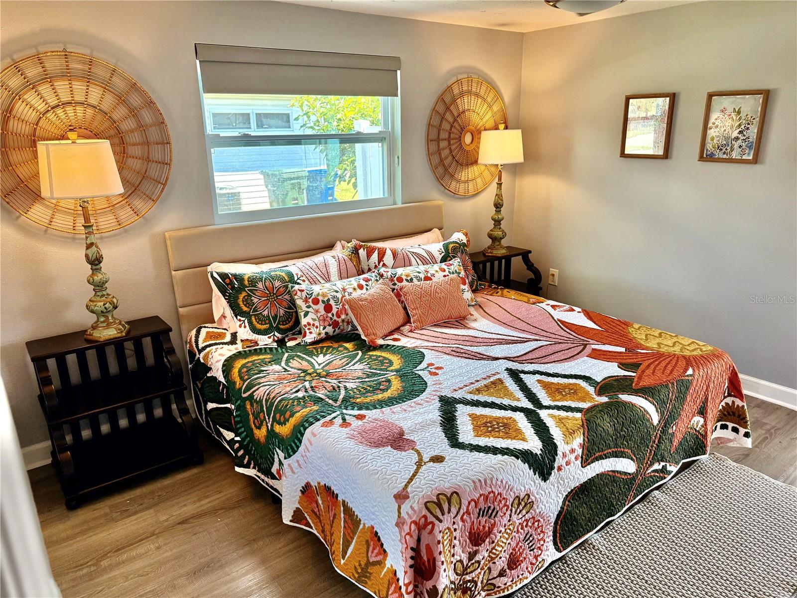 Image 10 of 49 For 6841 Roxbury Drive