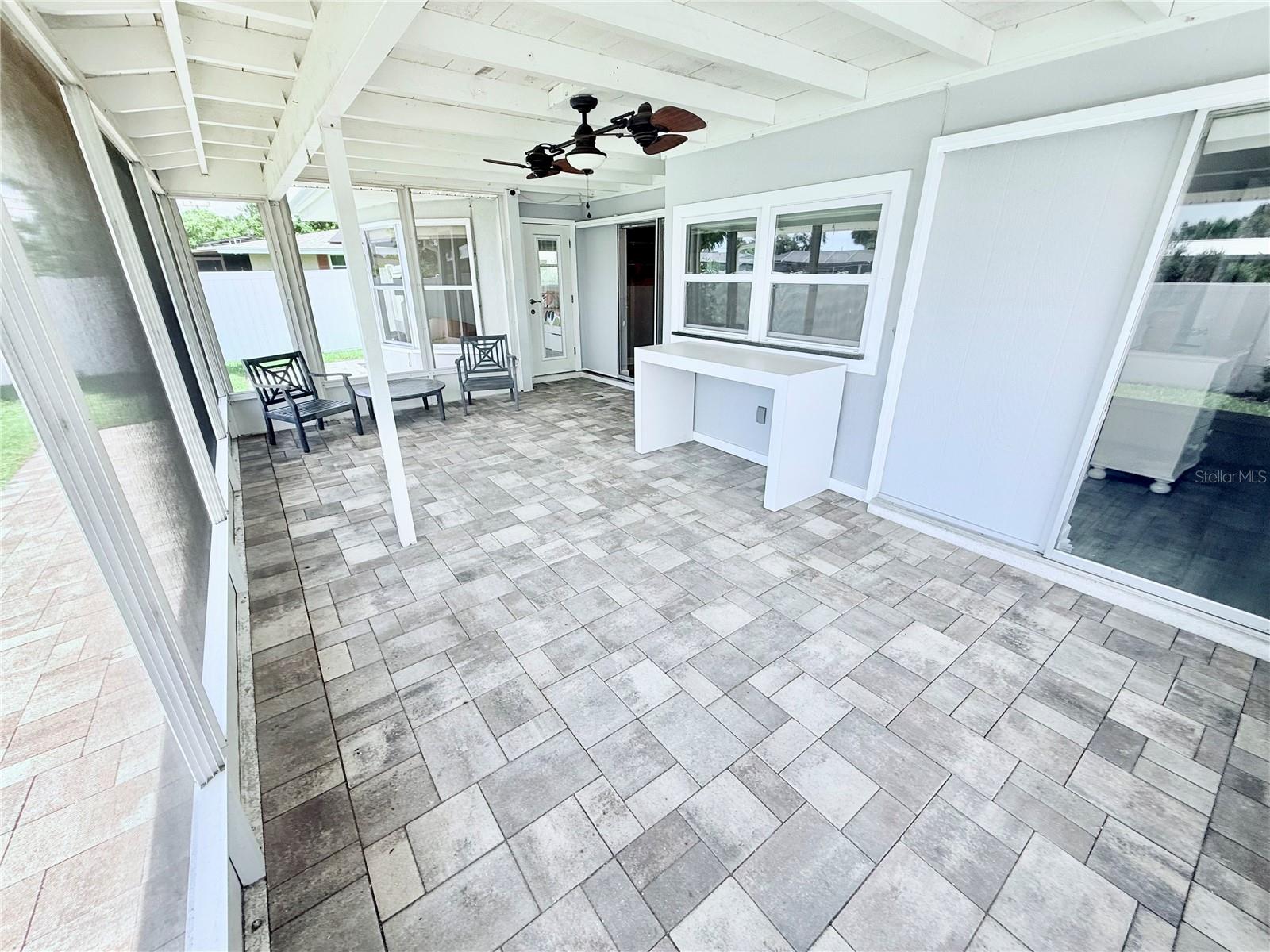 Image 13 of 49 For 6841 Roxbury Drive