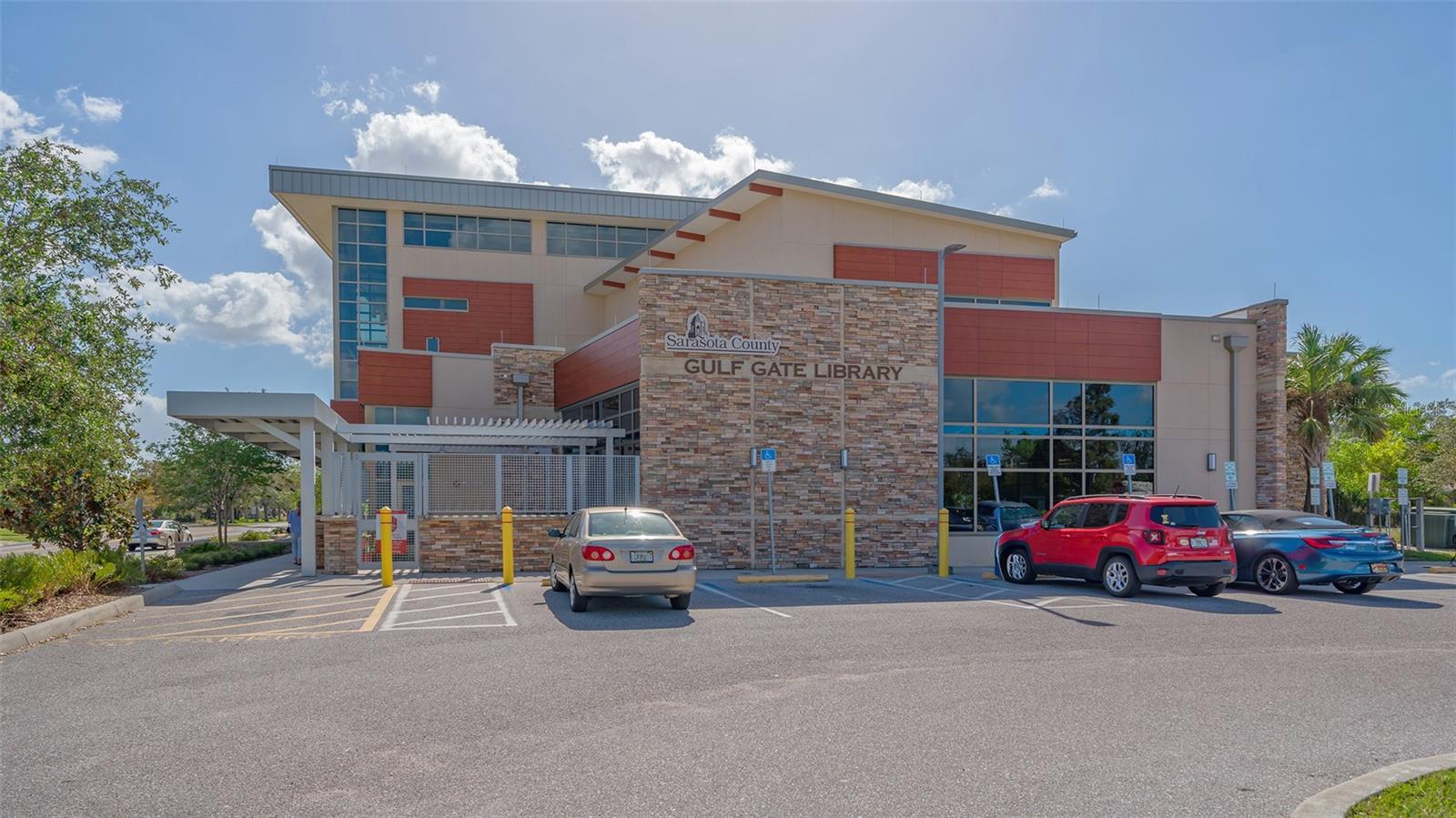 Image 19 of 49 For 6841 Roxbury Drive