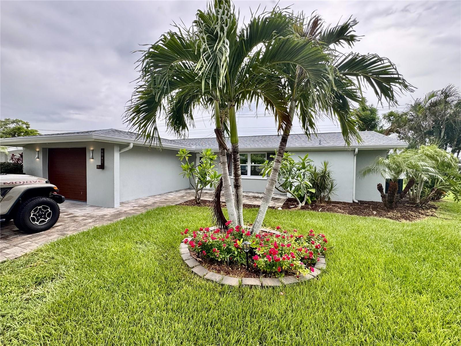 Image 2 of 49 For 6841 Roxbury Drive