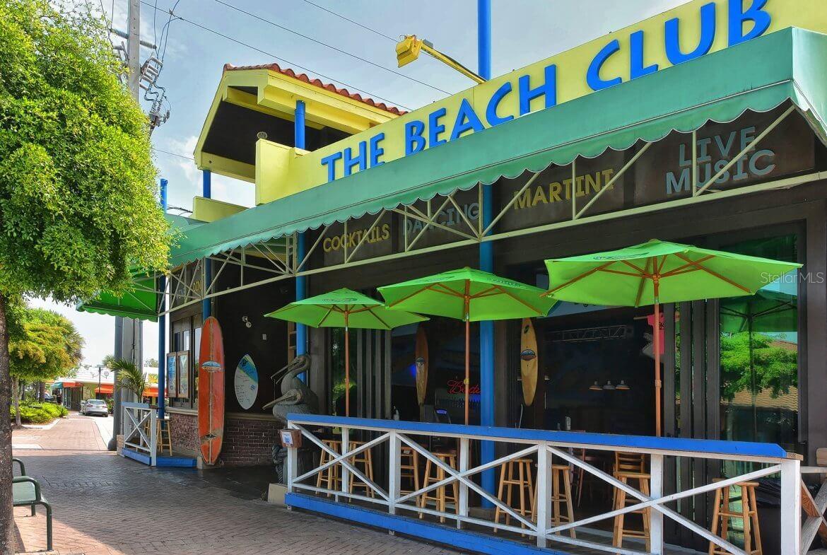 Image 45 of 49 For 6841 Roxbury Drive