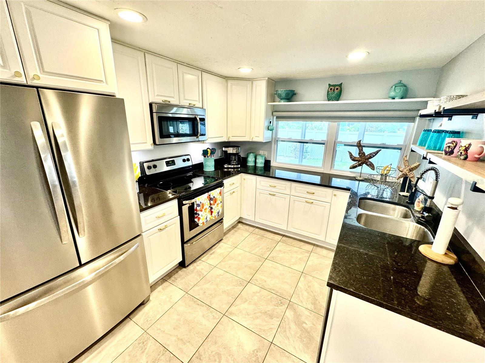 Image 7 of 49 For 6841 Roxbury Drive