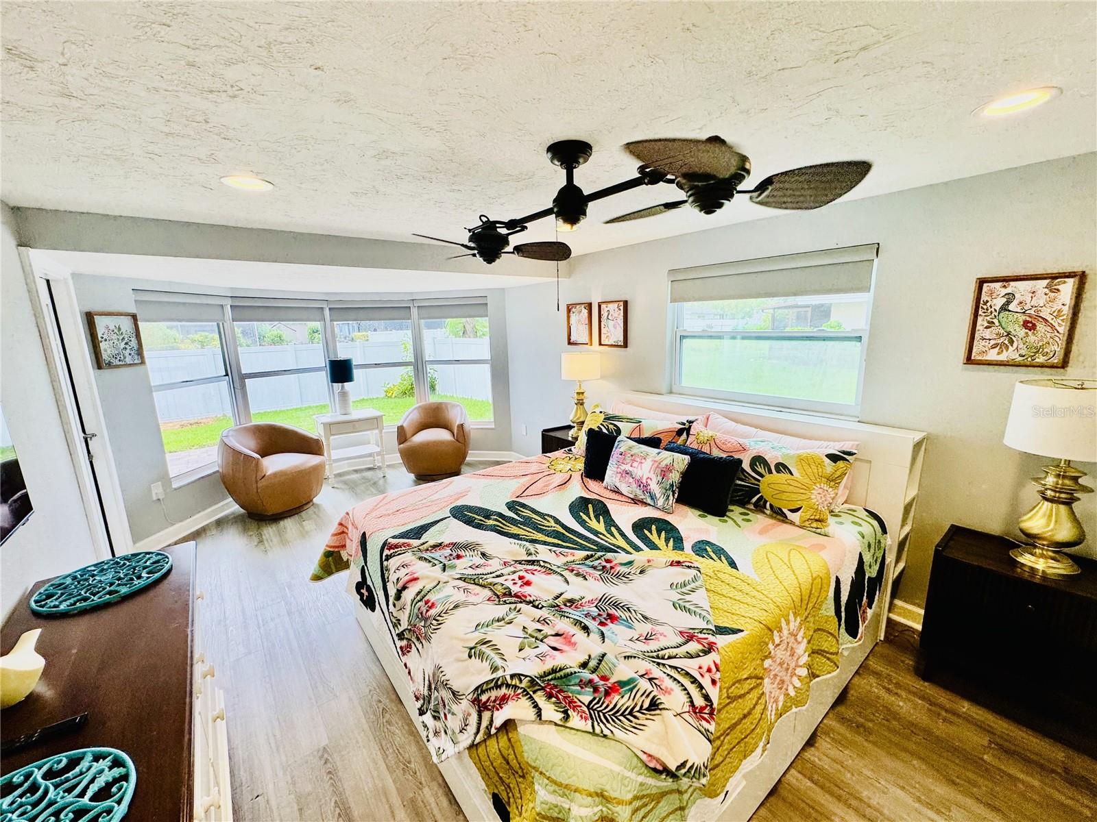 Image 9 of 49 For 6841 Roxbury Drive