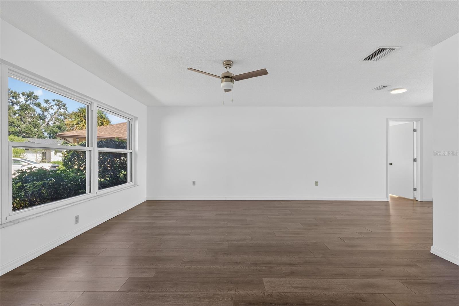 Image 9 of 45 For 1355 Kirkwood Lane