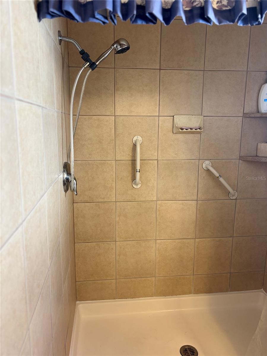 Image 15 of 28 For 5983 Coral Way