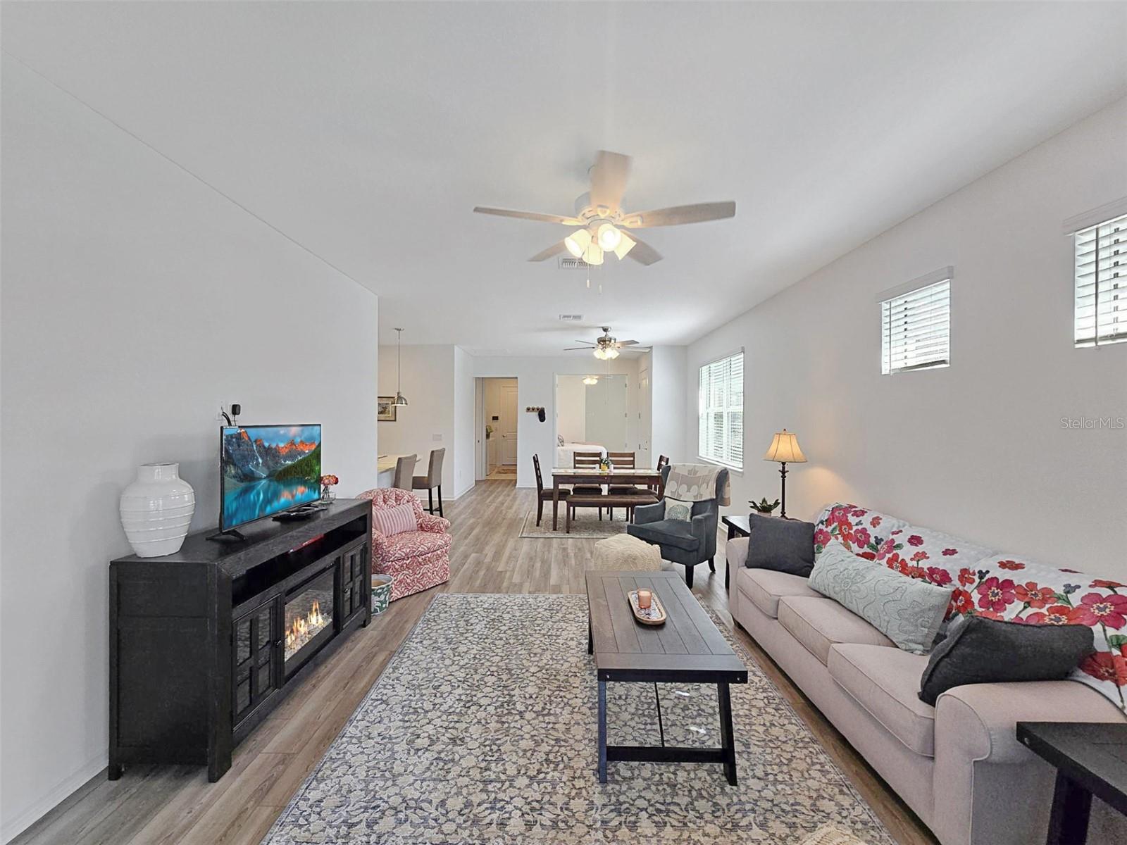 Image 10 of 40 For 9566 Coastline Way