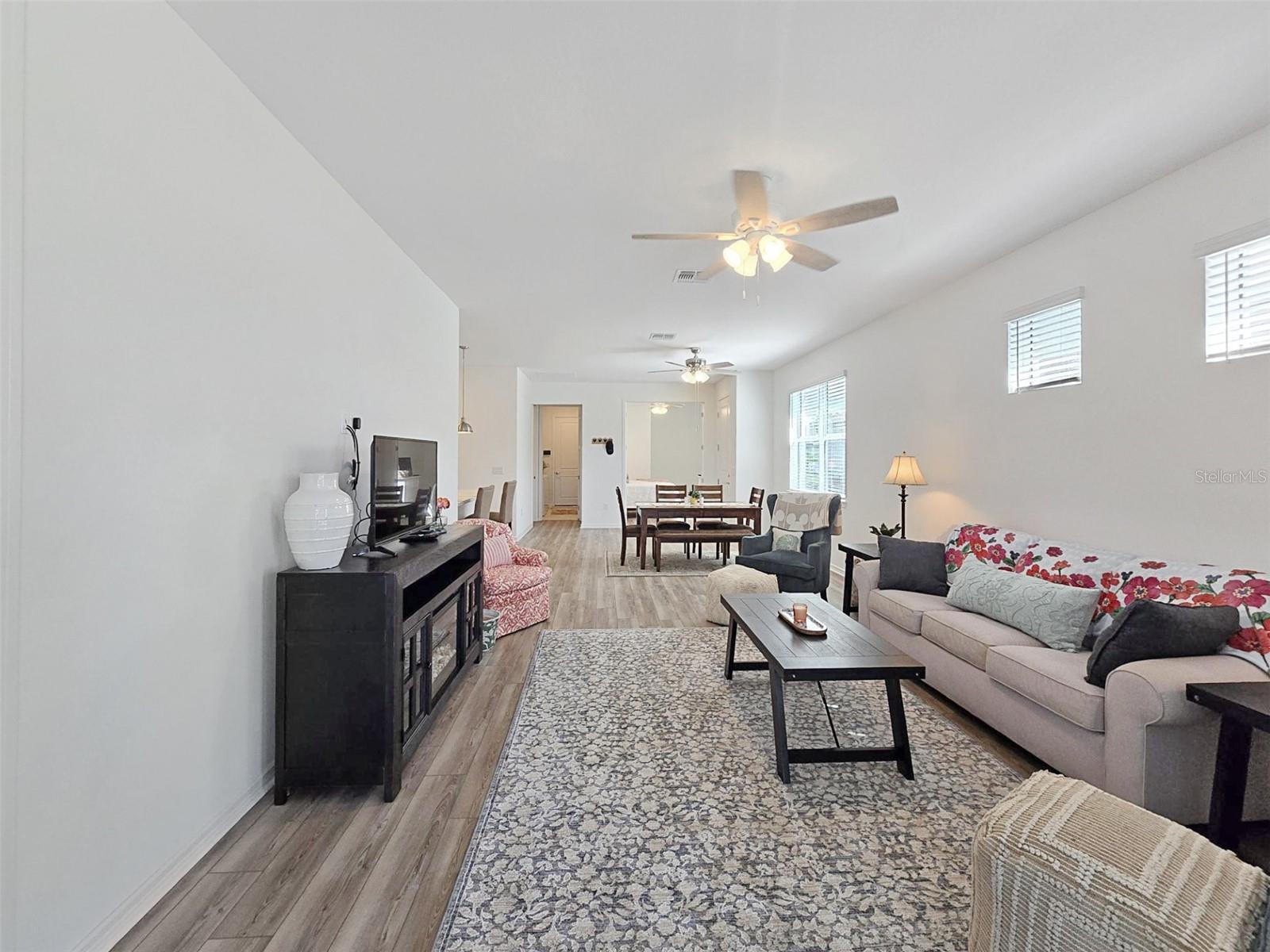 Image 11 of 40 For 9566 Coastline Way