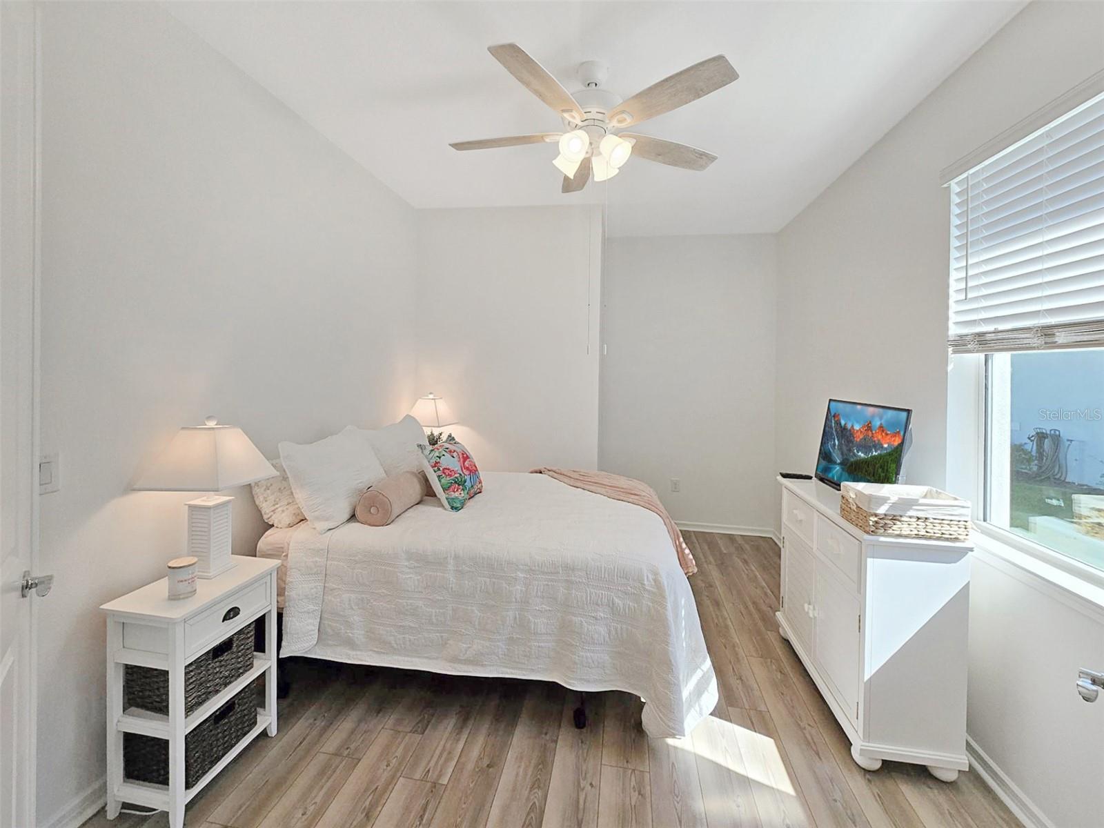 Image 19 of 40 For 9566 Coastline Way