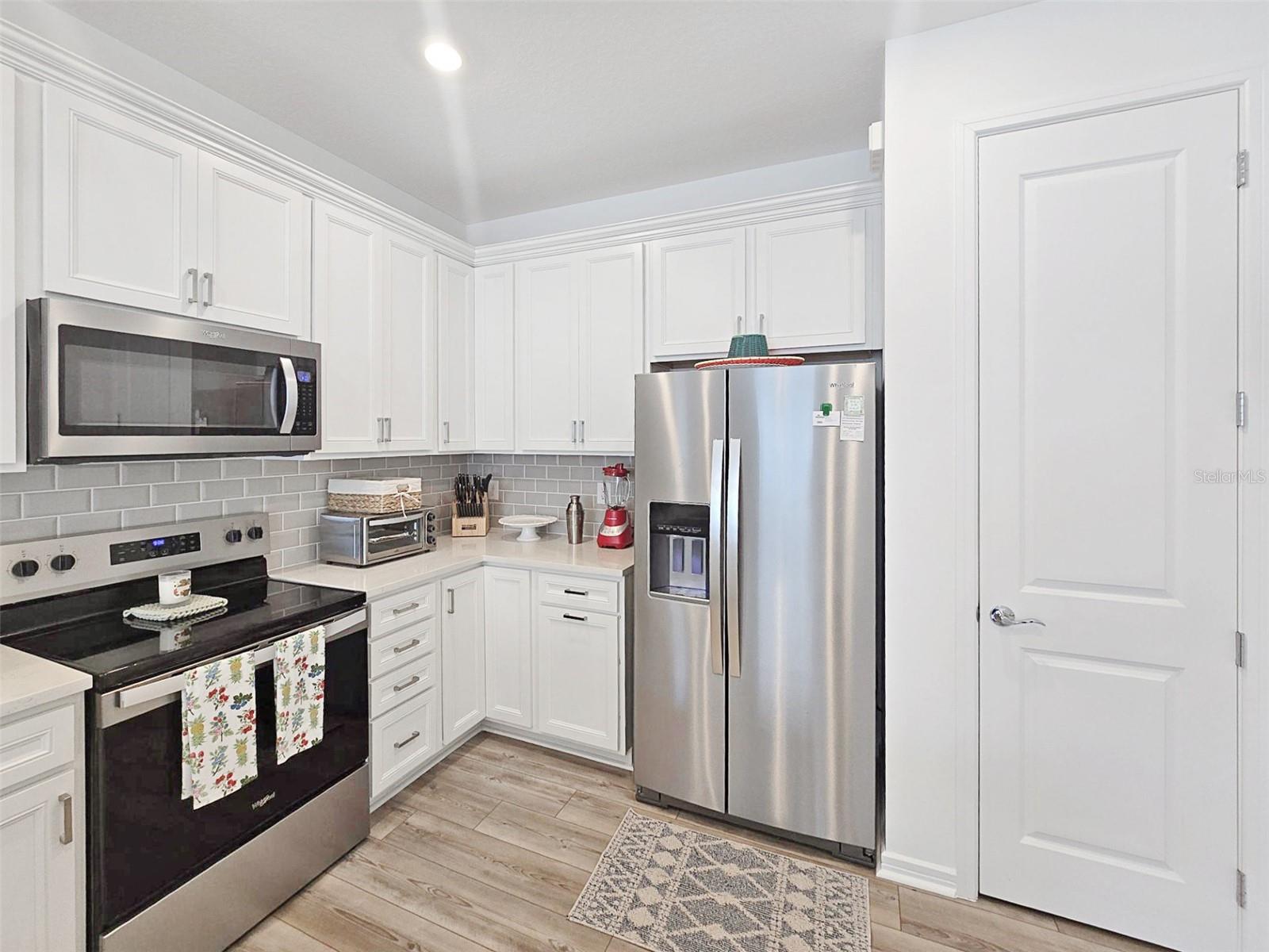 Image 6 of 40 For 9566 Coastline Way