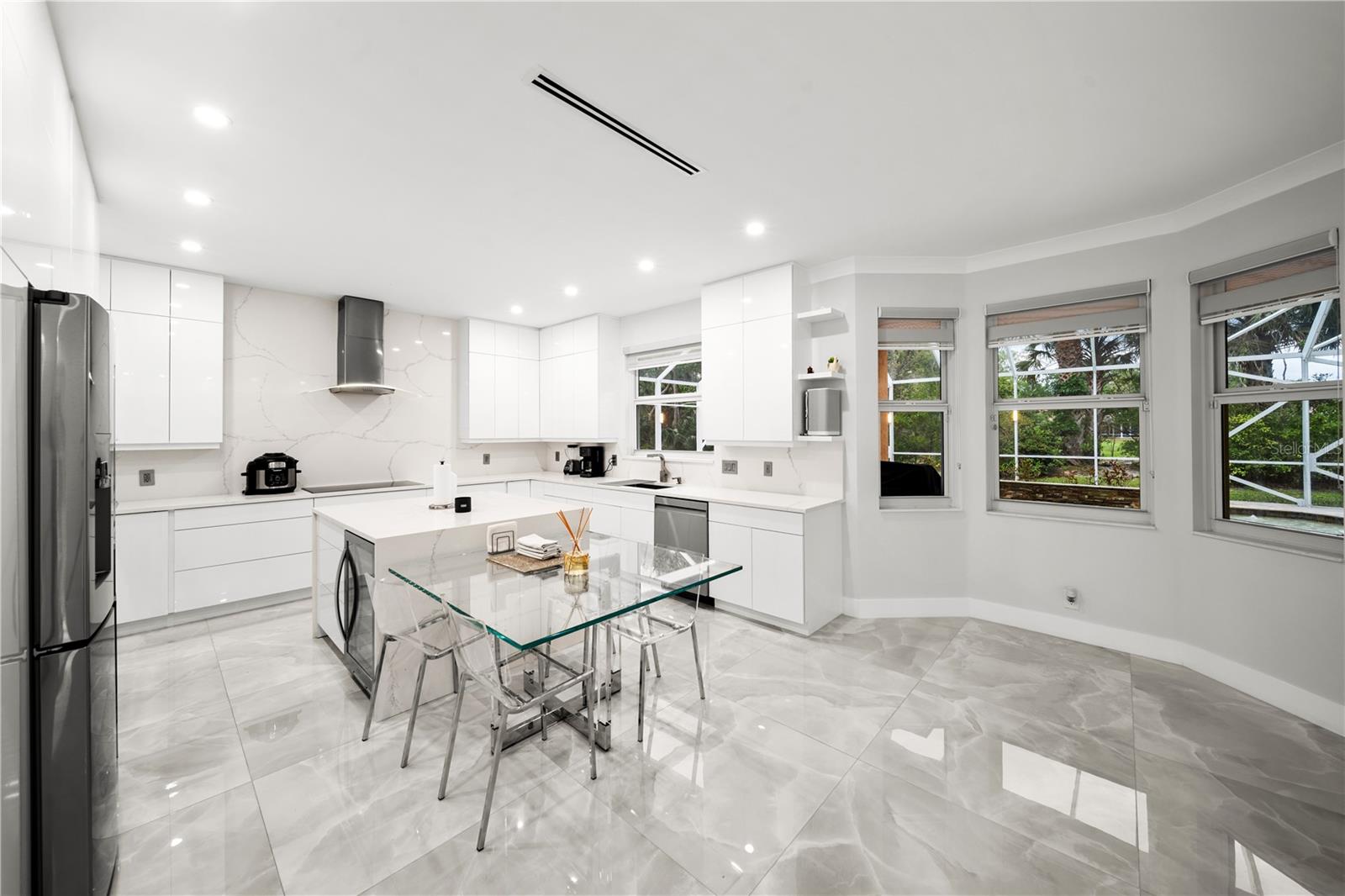 Image 10 of 65 For 15643 Cypress Park Drive