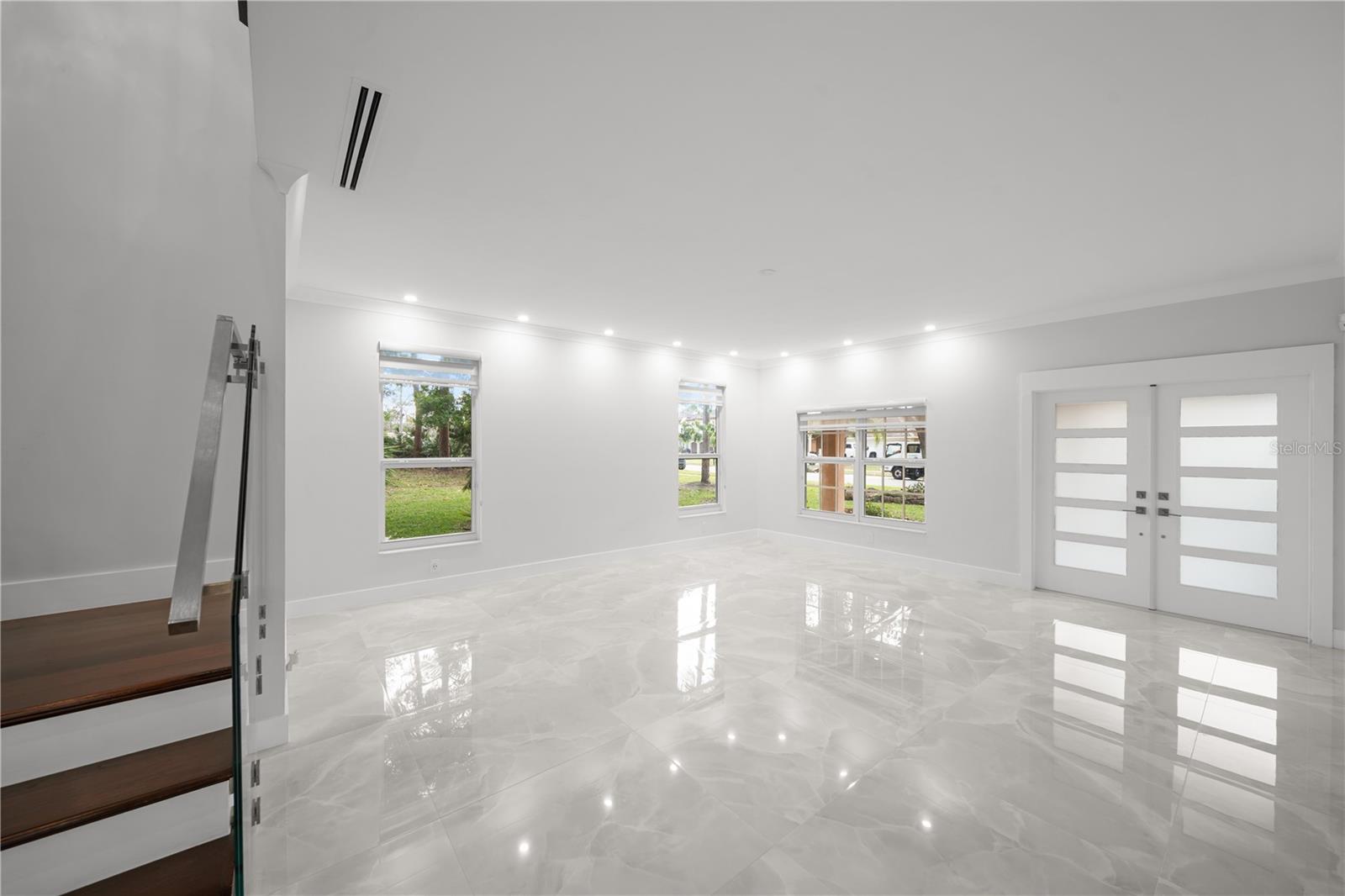 Image 20 of 65 For 15643 Cypress Park Drive