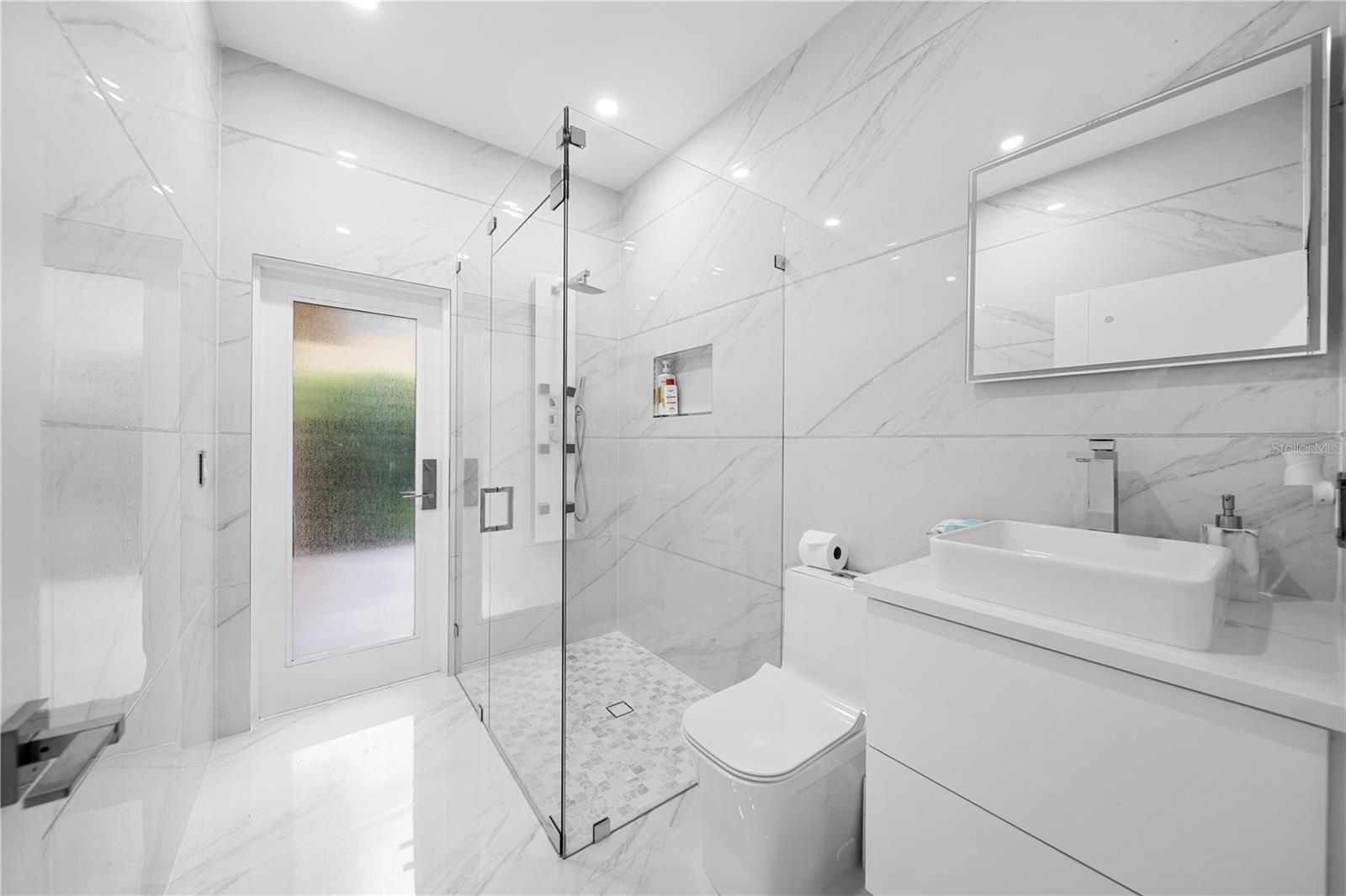 Image 26 of 65 For 15643 Cypress Park Drive