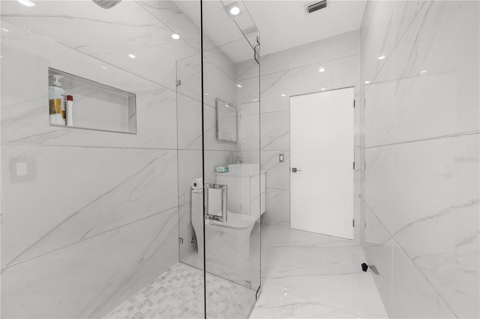 Image 28 of 65 For 15643 Cypress Park Drive