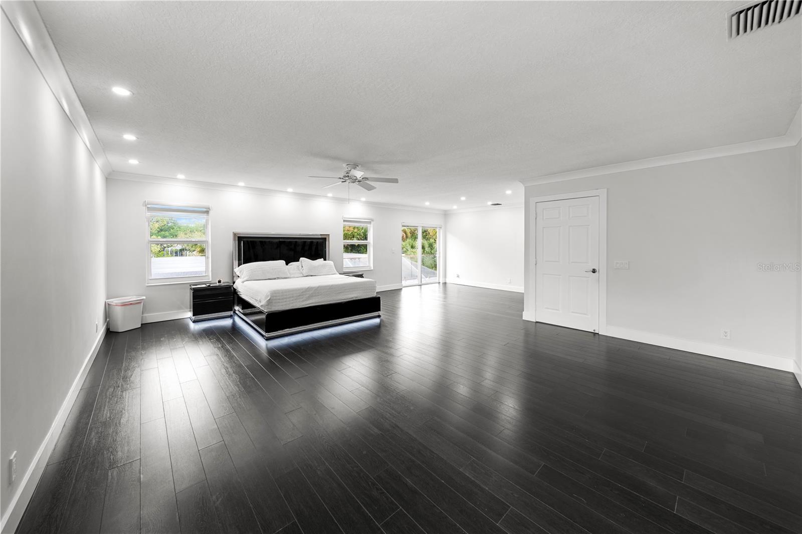 Image 42 of 65 For 15643 Cypress Park Drive