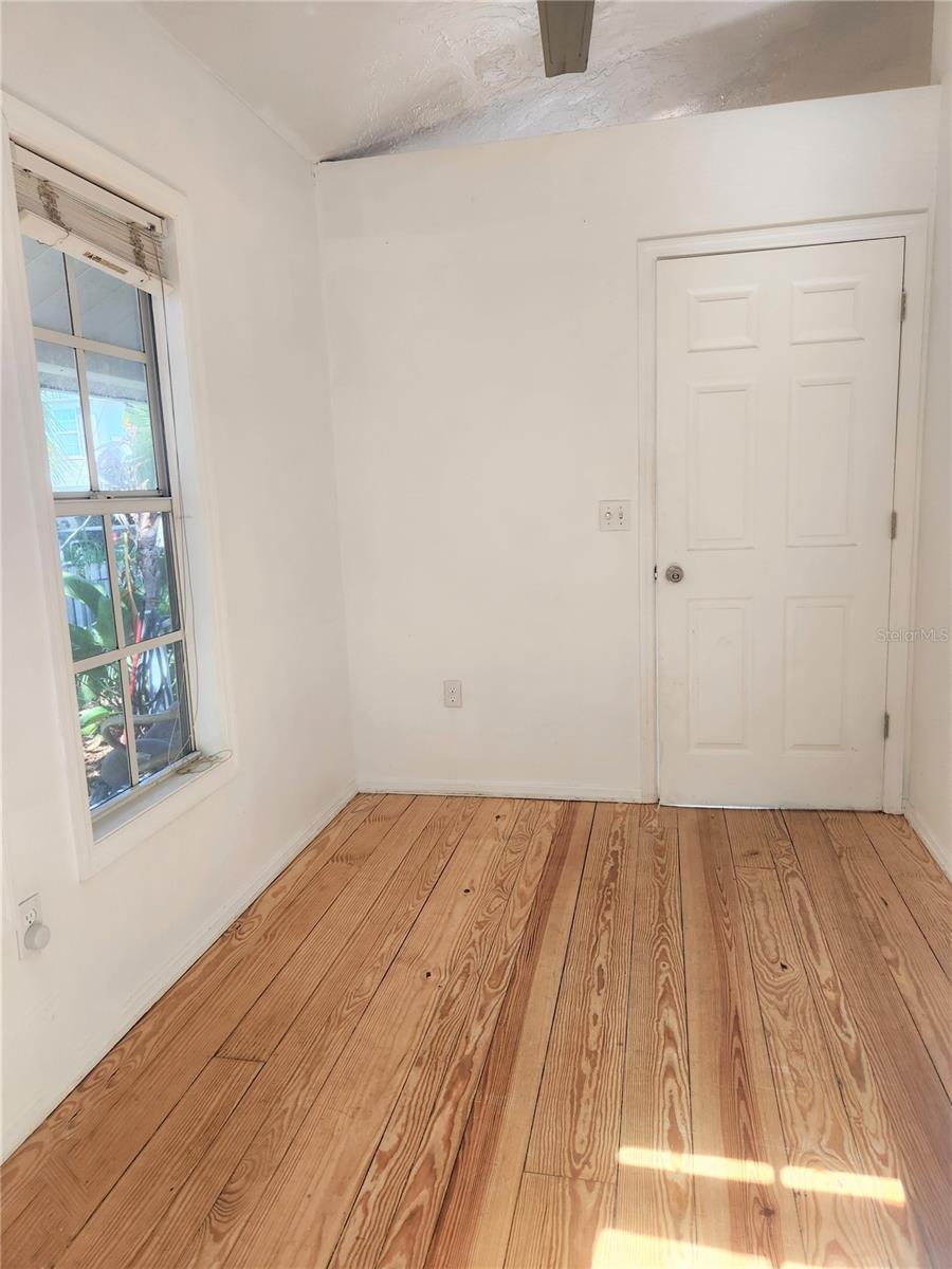 Image 13 of 46 For 1825 Hawkins Court