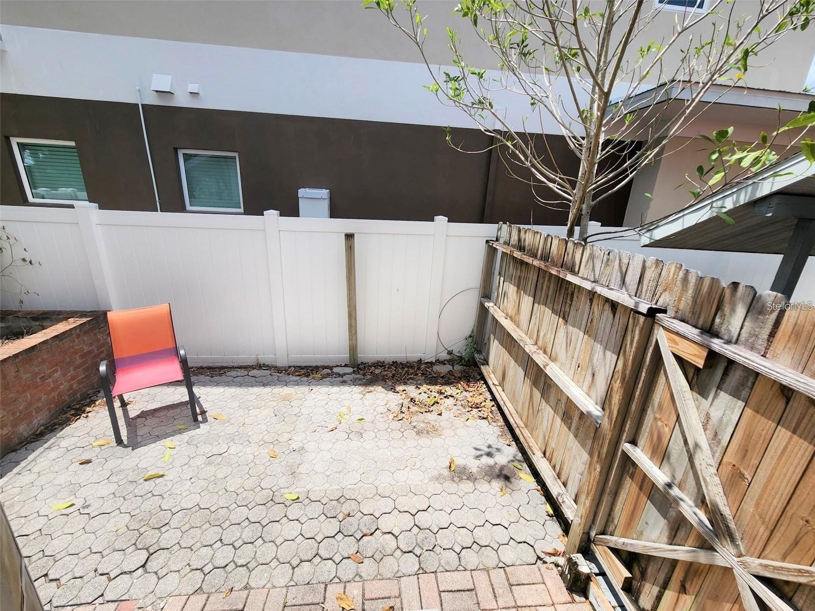 Image 21 of 46 For 1825 Hawkins Court