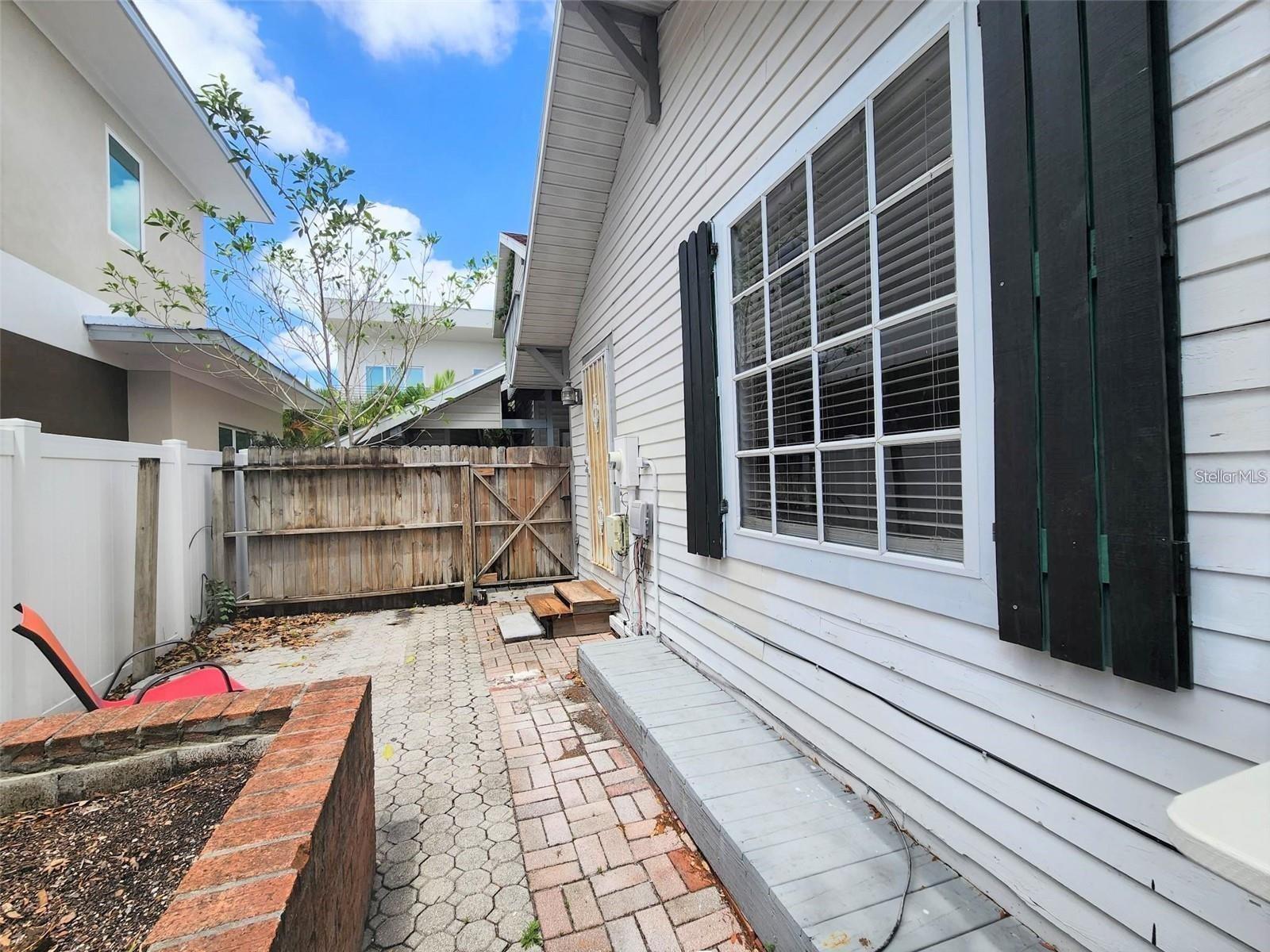 Image 22 of 46 For 1825 Hawkins Court