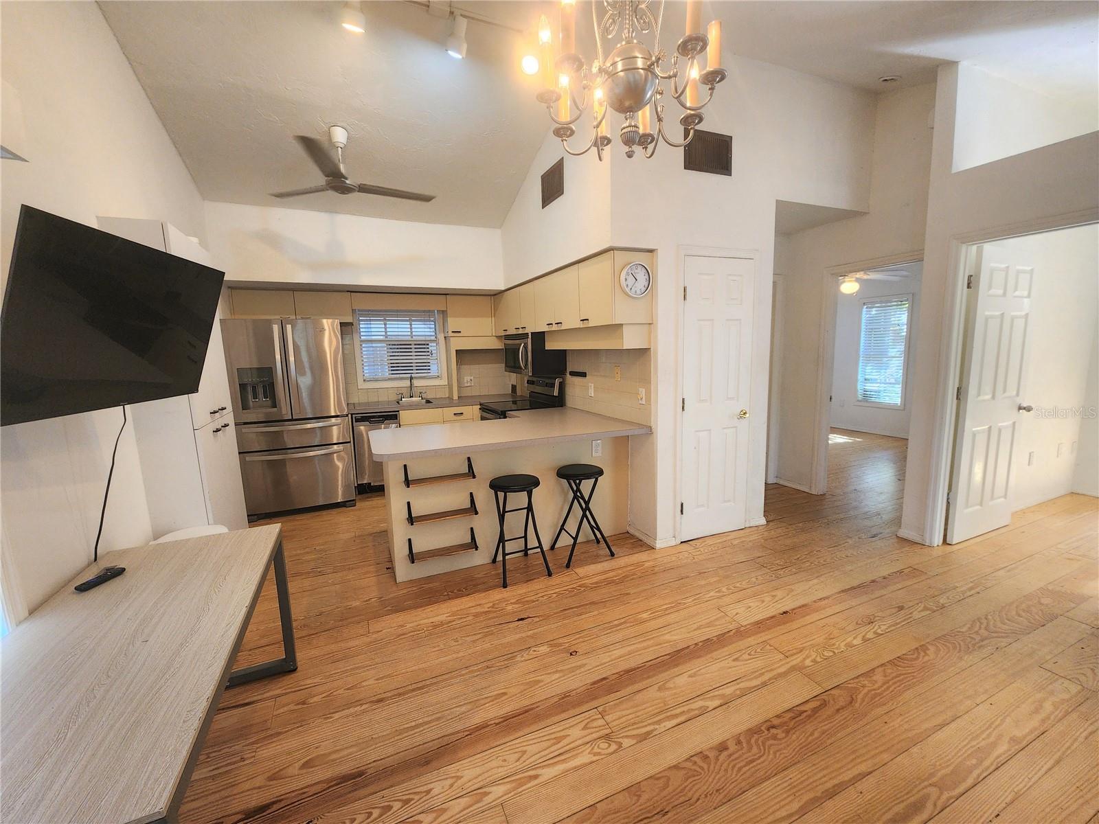 Image 5 of 46 For 1825 Hawkins Court