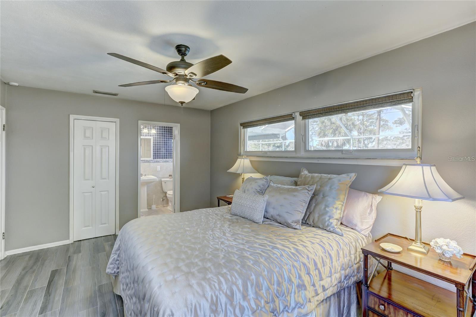 Image 13 of 36 For 711 Whitfield Avenue