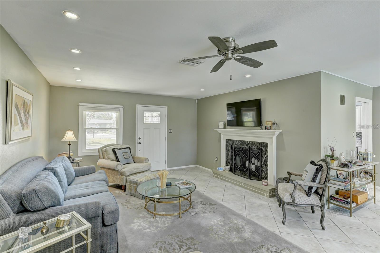 Image 2 of 36 For 711 Whitfield Avenue