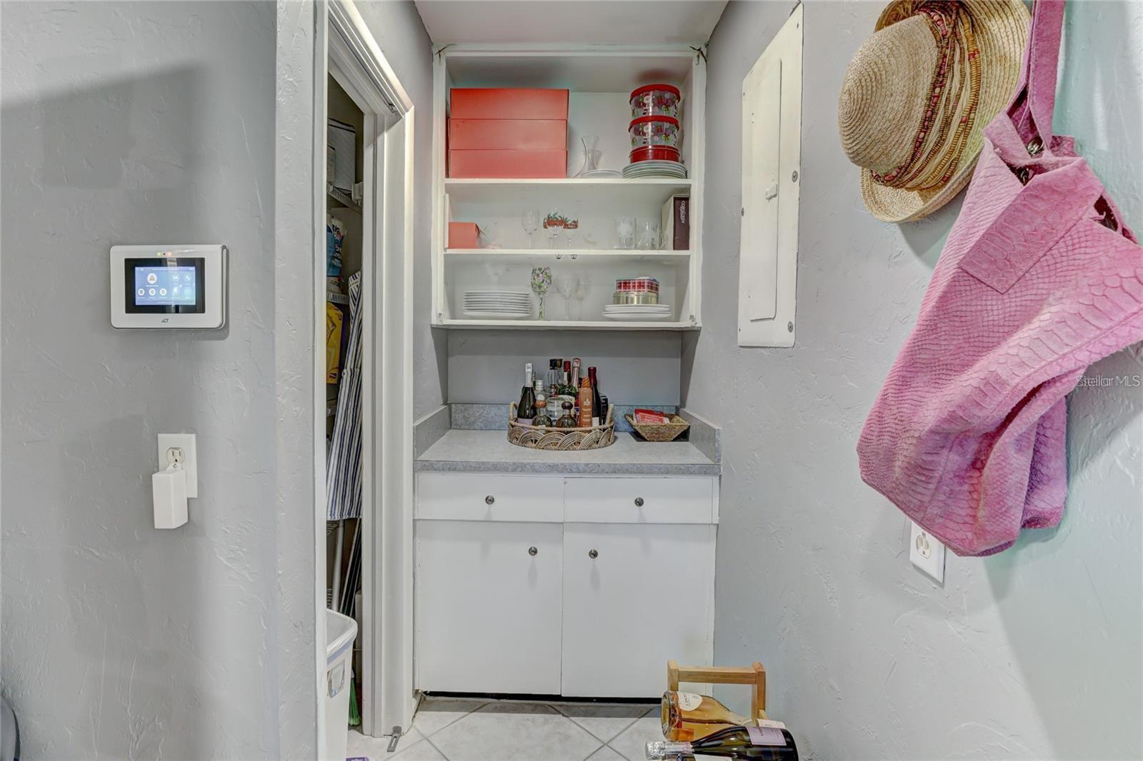 Image 22 of 36 For 711 Whitfield Avenue