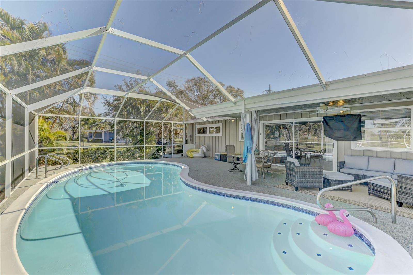 Image 26 of 36 For 711 Whitfield Avenue