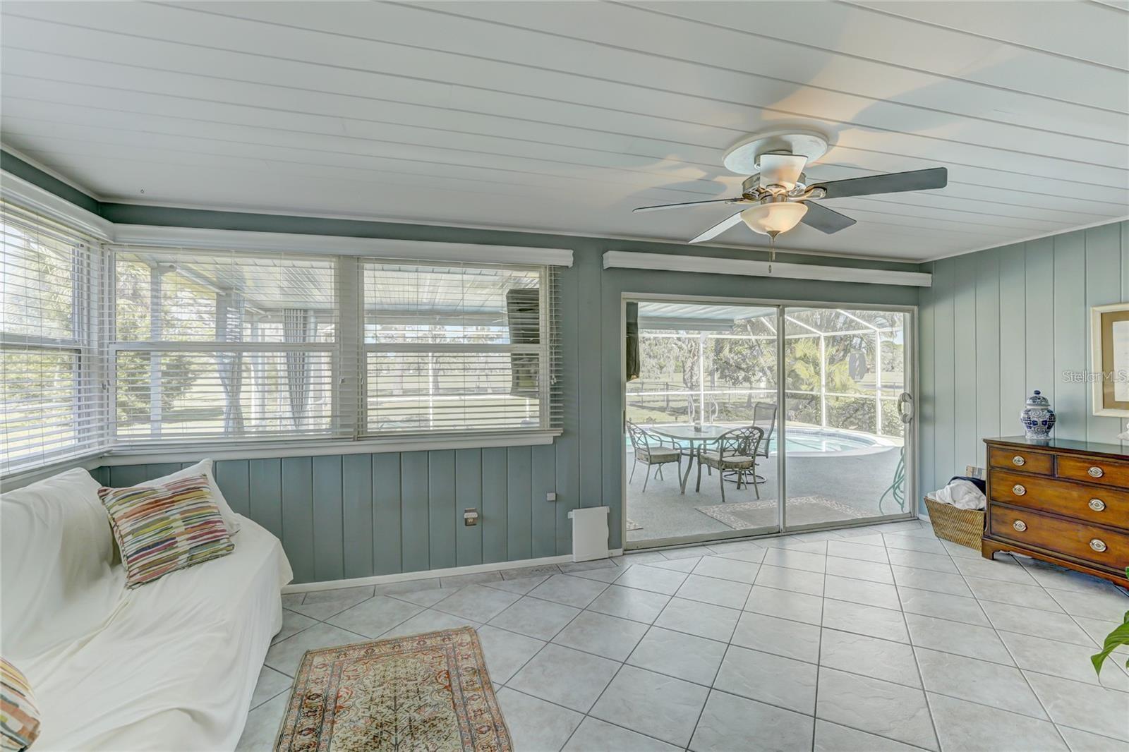 Image 5 of 36 For 711 Whitfield Avenue