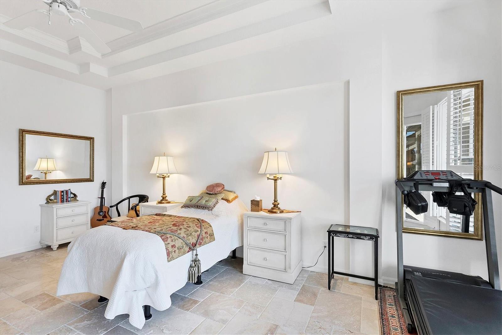 Image 32 of 90 For 8116 Collingwood Court