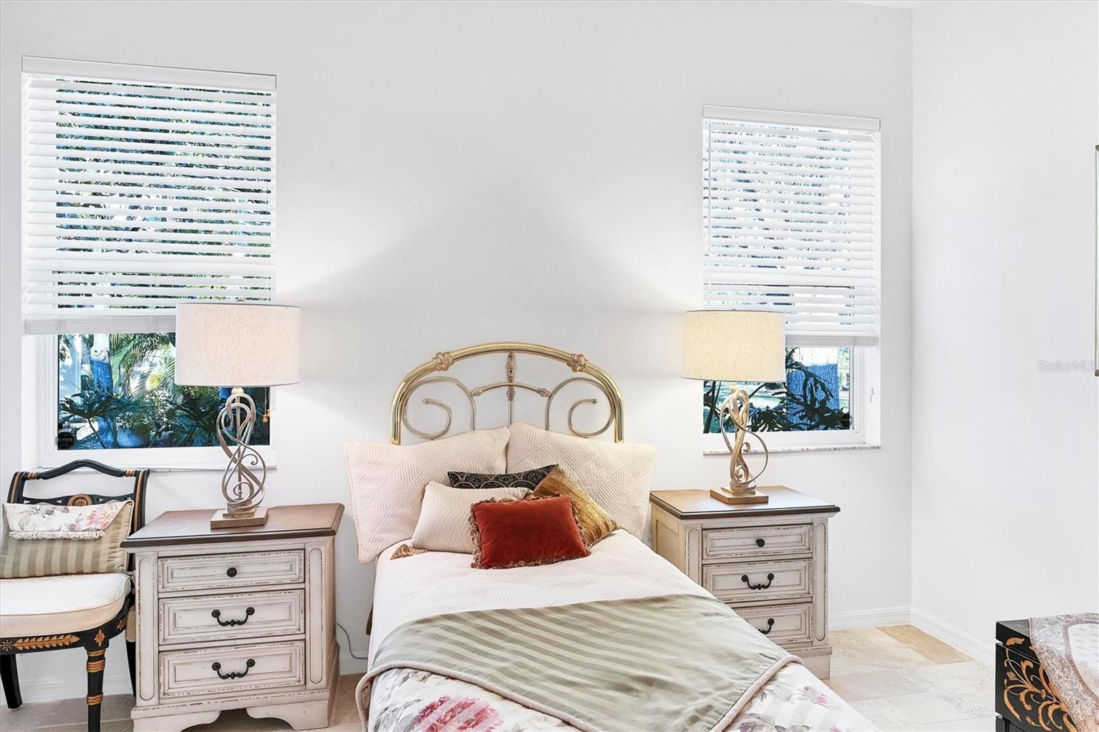 Image 42 of 90 For 8116 Collingwood Court