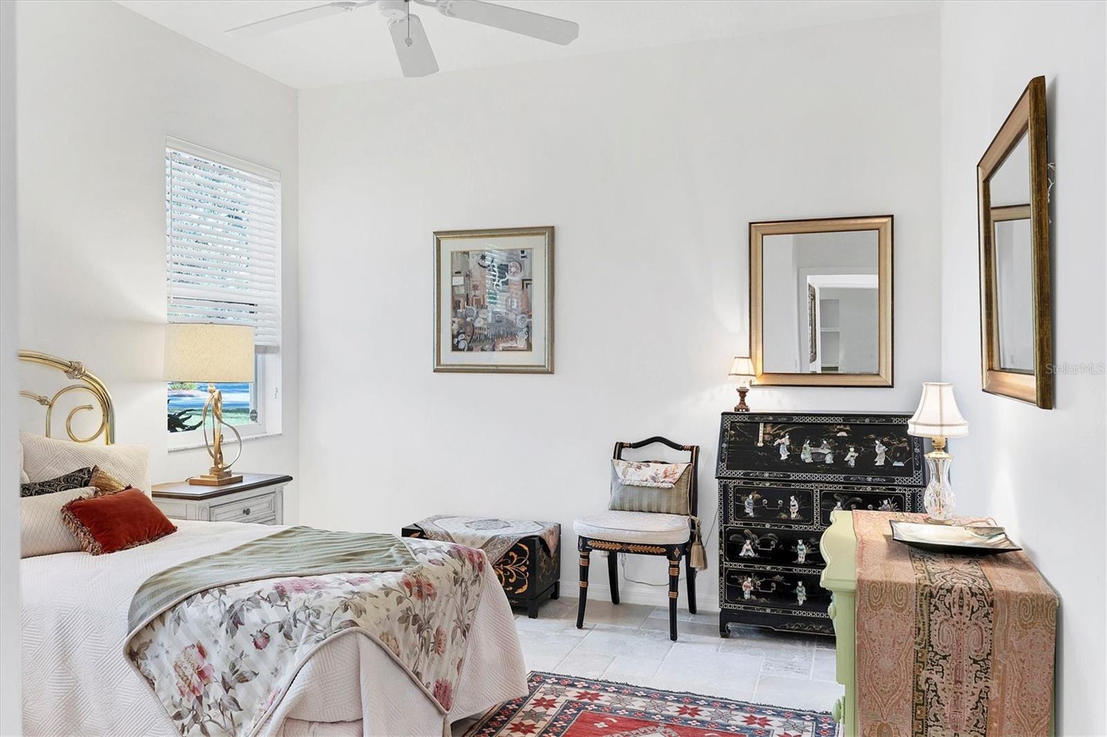 Image 43 of 90 For 8116 Collingwood Court