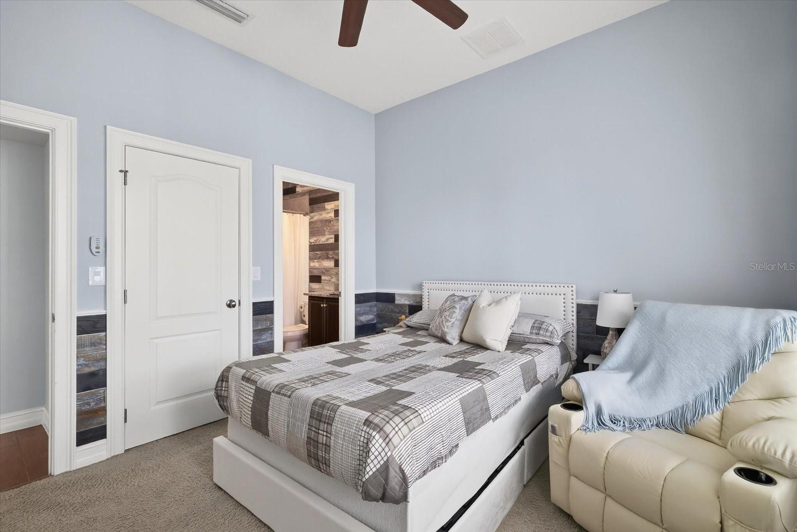 Image 34 of 47 For 6609 Current Drive