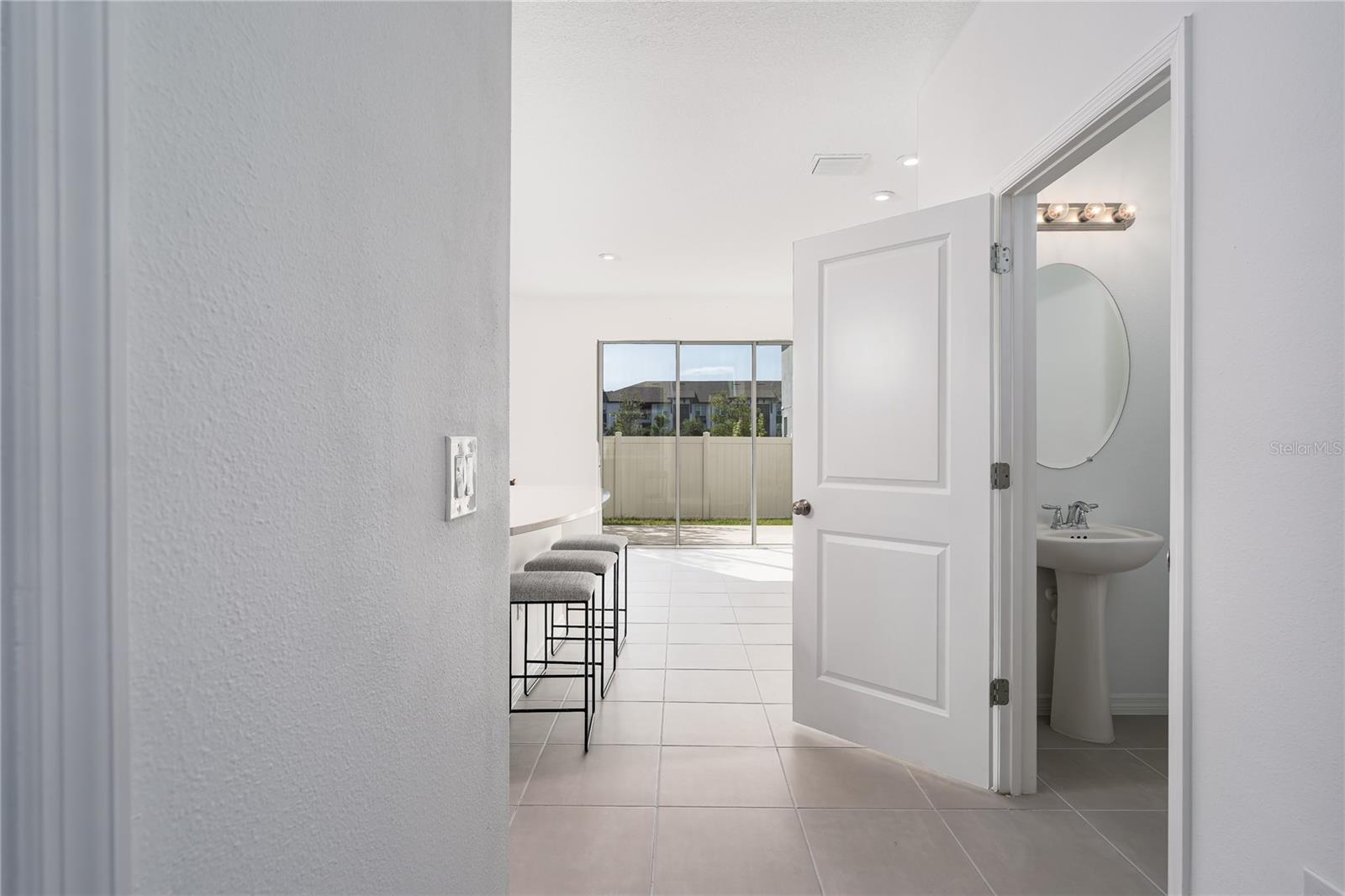 Image 11 of 30 For 6345 Willowside Street