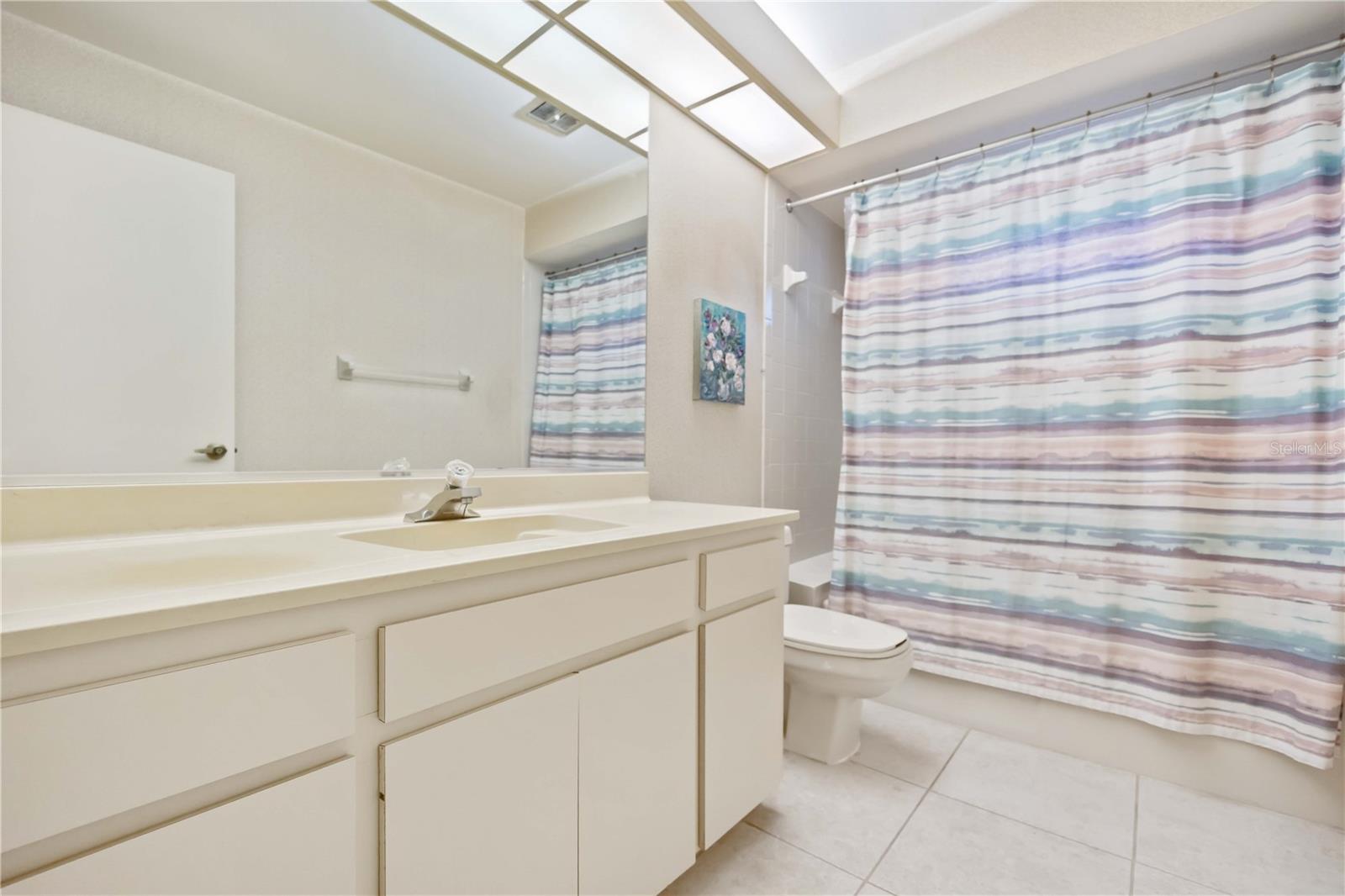 Image 17 of 29 For 4581 Lakecrest Place 22