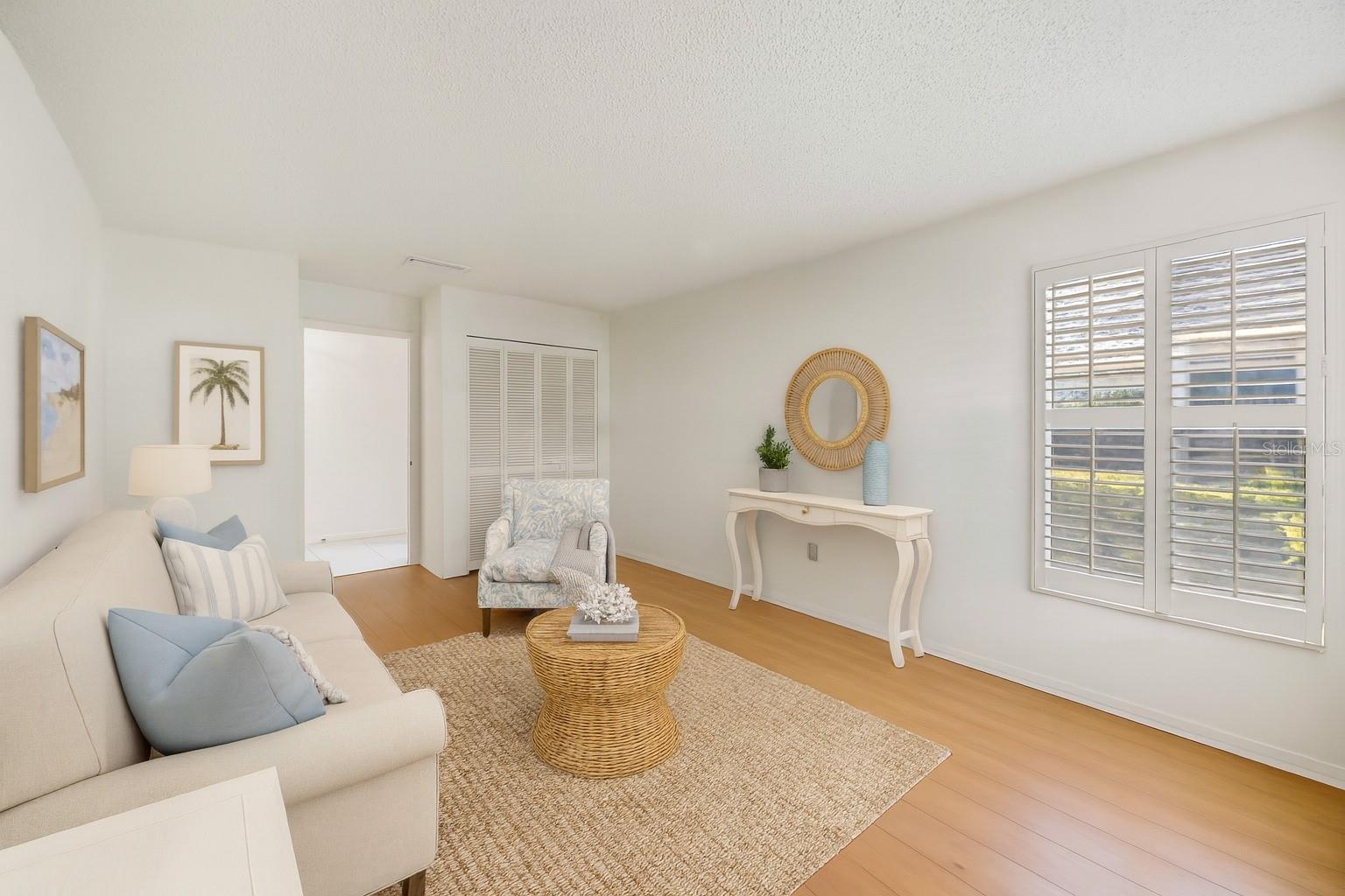 Image 18 of 29 For 4581 Lakecrest Place 22