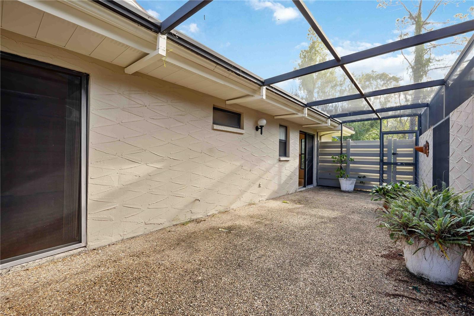 Image 21 of 29 For 4581 Lakecrest Place 22