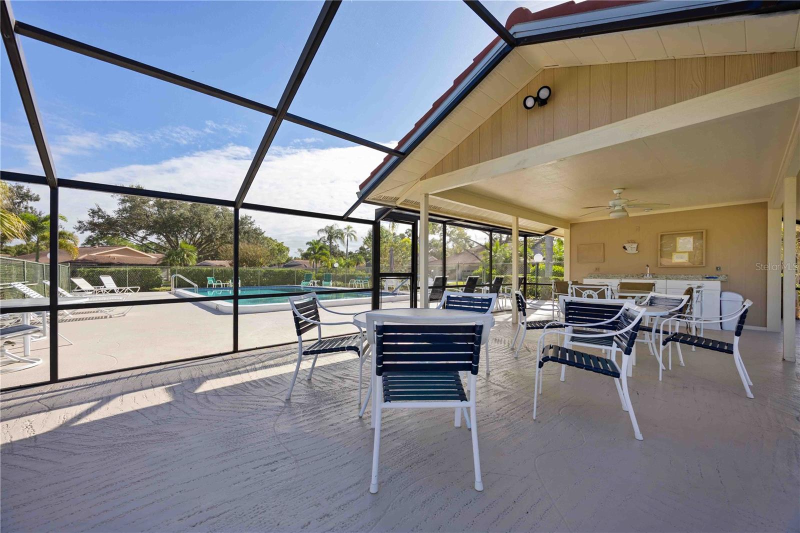 Image 26 of 29 For 4581 Lakecrest Place 22