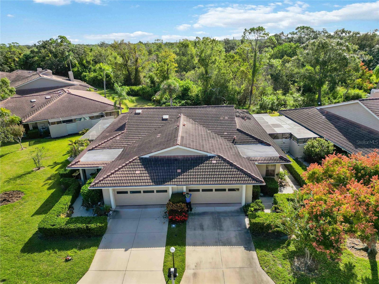 Image 27 of 29 For 4581 Lakecrest Place 22