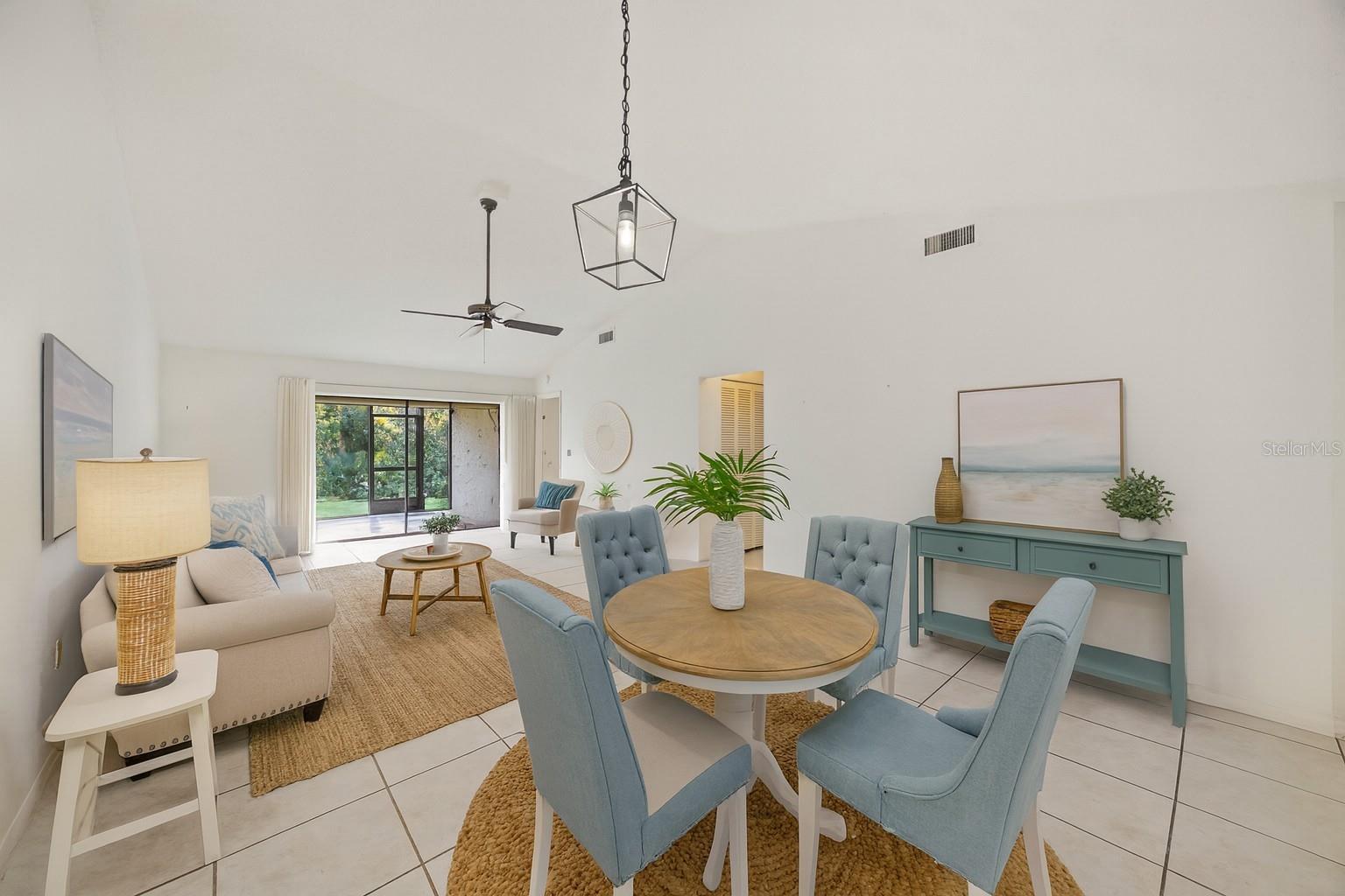 Image 5 of 29 For 4581 Lakecrest Place 22