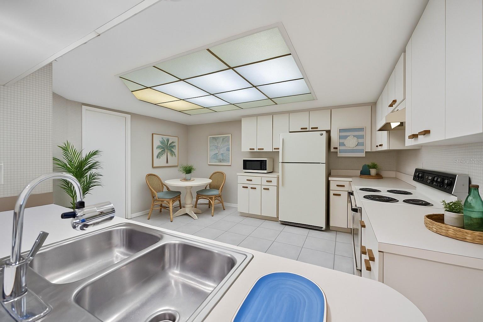 Image 9 of 29 For 4581 Lakecrest Place 22